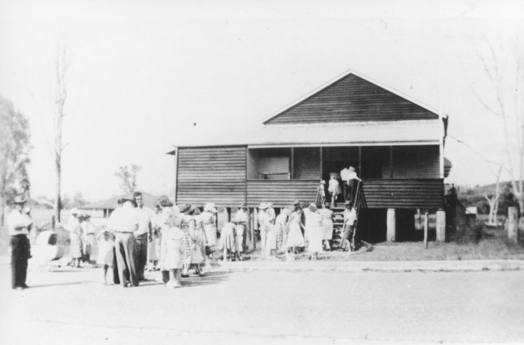 Victory Walk to Amamoor Hall, 1945