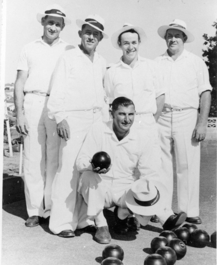 Champion Bowlers, Kandanga Bowls Club - M. Watson, W. Worth, B. Worth, F. Worth, (front) N. Hasthorpe - Gympie Regional Libraries