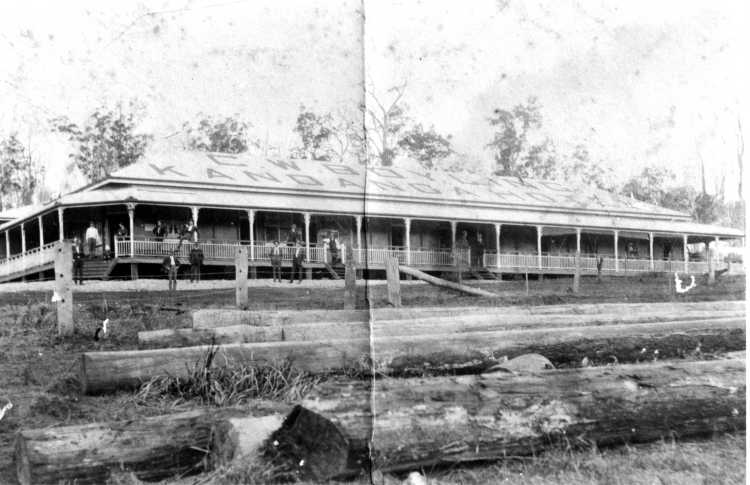 Kandanga Hotel c1915 - Gympie Regional Libraries