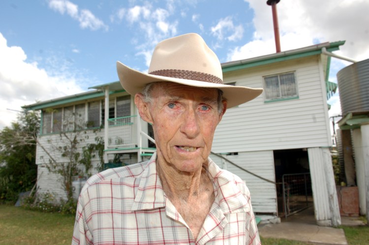 Farmer of the Mary Valley - Traveston Dam protest - April 2006 - Gympie Times collection