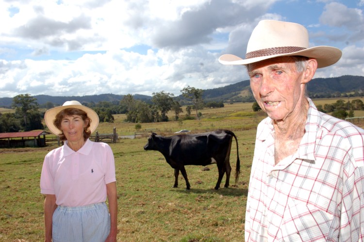 Traveston Dam protest - April 2006 - Gympie Times collection