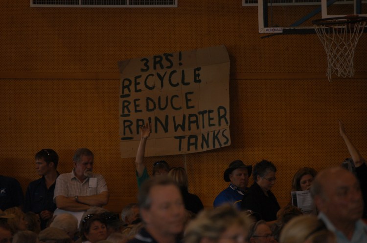 Traveston Dam protest - July 2006 - Gympie Times collection