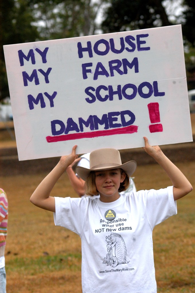 Elexis Ensby gets ready for the massive anti Dam rally in Brisbane - Traveston Dam protest - June 2006 - Gympie Times collection