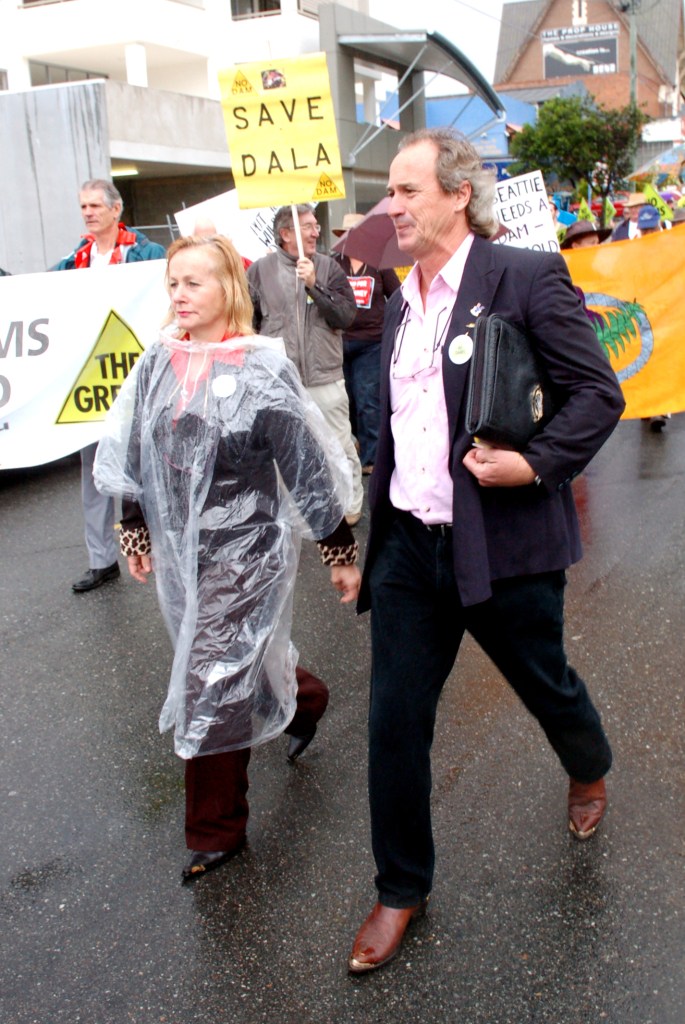 Kate and Ivan Molloy lead the Anti Dam March to the State Conference - Traveston Dam protest - June 2006 - Gympie Times collection