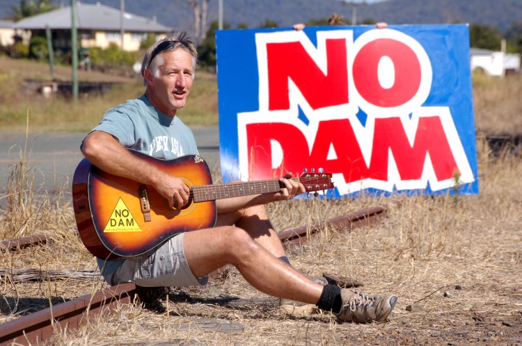 Keith Gall plays his songs he wrote about the Mary River - Traveston Dam protest - May 2006 - Gympie Times collection