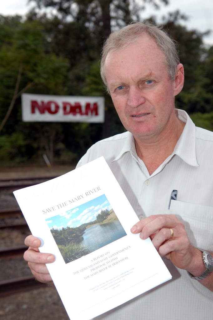 Traveston Dam protest - May 2006 - Gympie Times collection