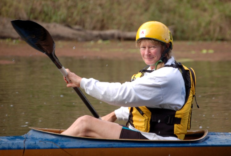 Glenda Pickersgill in kayak - Traveston Dam protest - May 2006 - Gympie Times collection