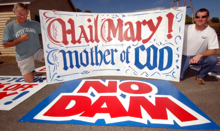 Keith gall and Craig with their signs - Traveston Dam protest - May 2006 - Gympie Times collection